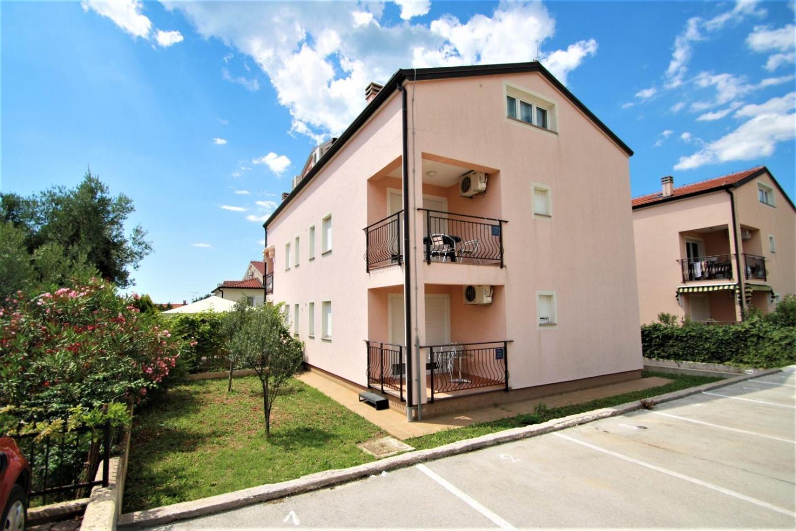 Apartment Mendikovic Poreč Exterior foto